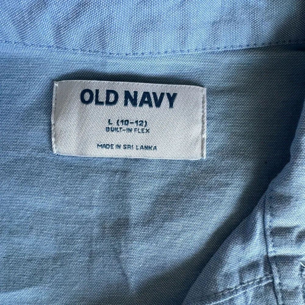 Old navy boys NWT light blue button down shirt